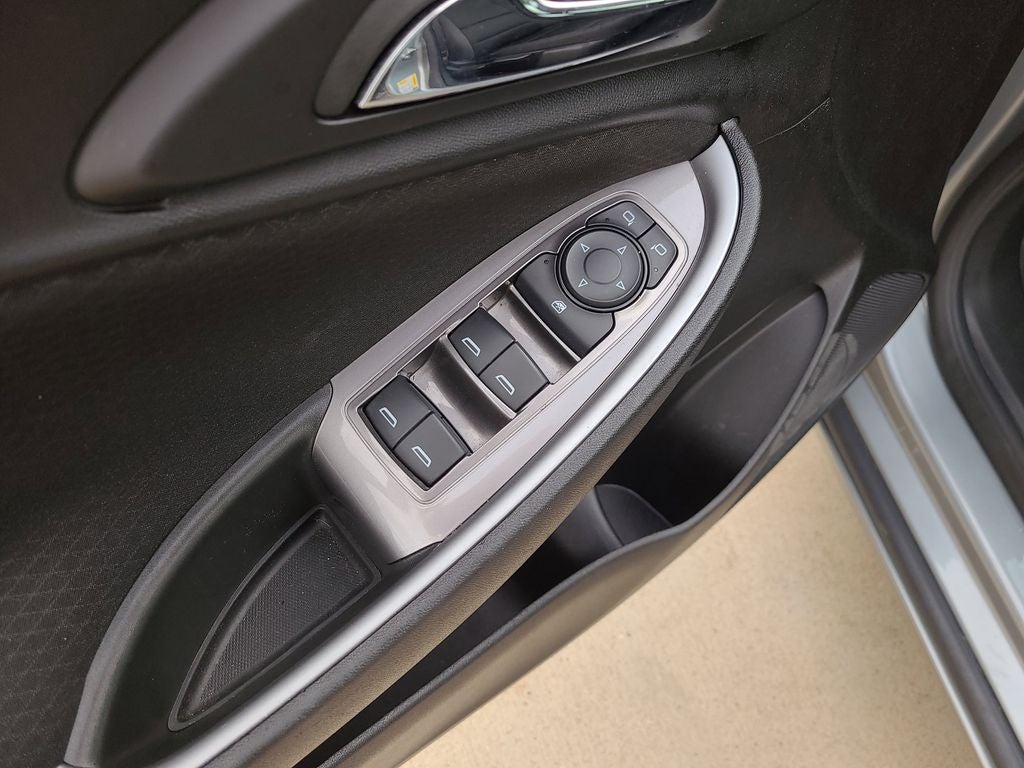 2025 Chevrolet Malibu LS 1LS