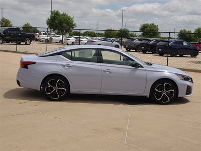 2025 Nissan Altima 2.5 SR