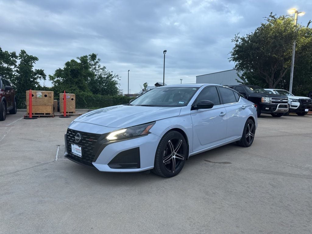 2023 Nissan Altima 2.5 SR