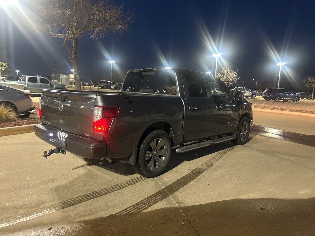 2017 Nissan Titan SV