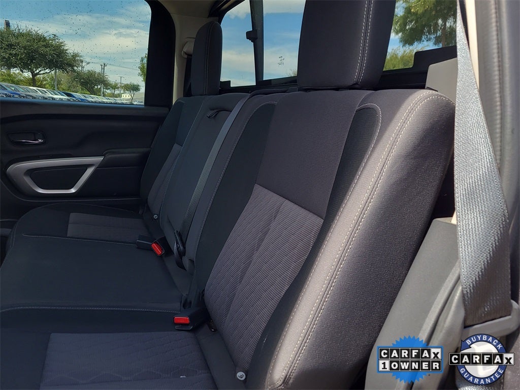 2023 Nissan Titan SV