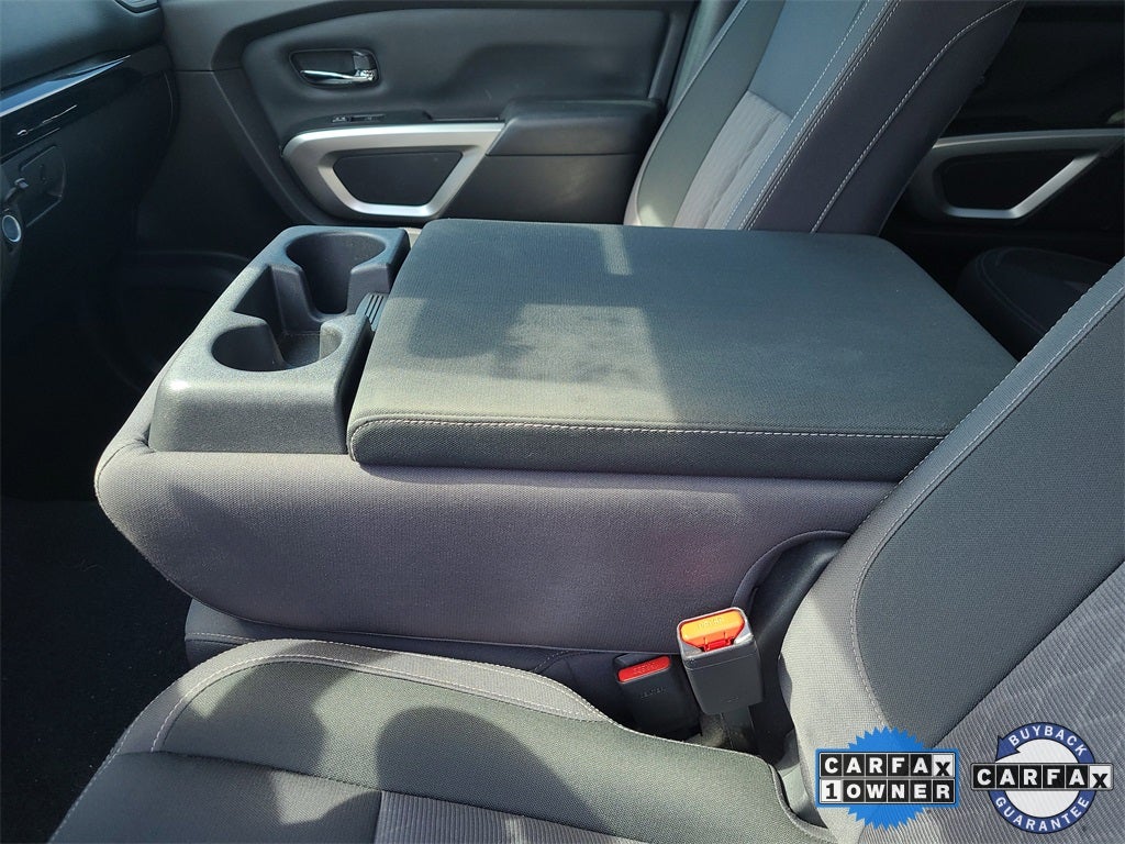 2023 Nissan Titan SV