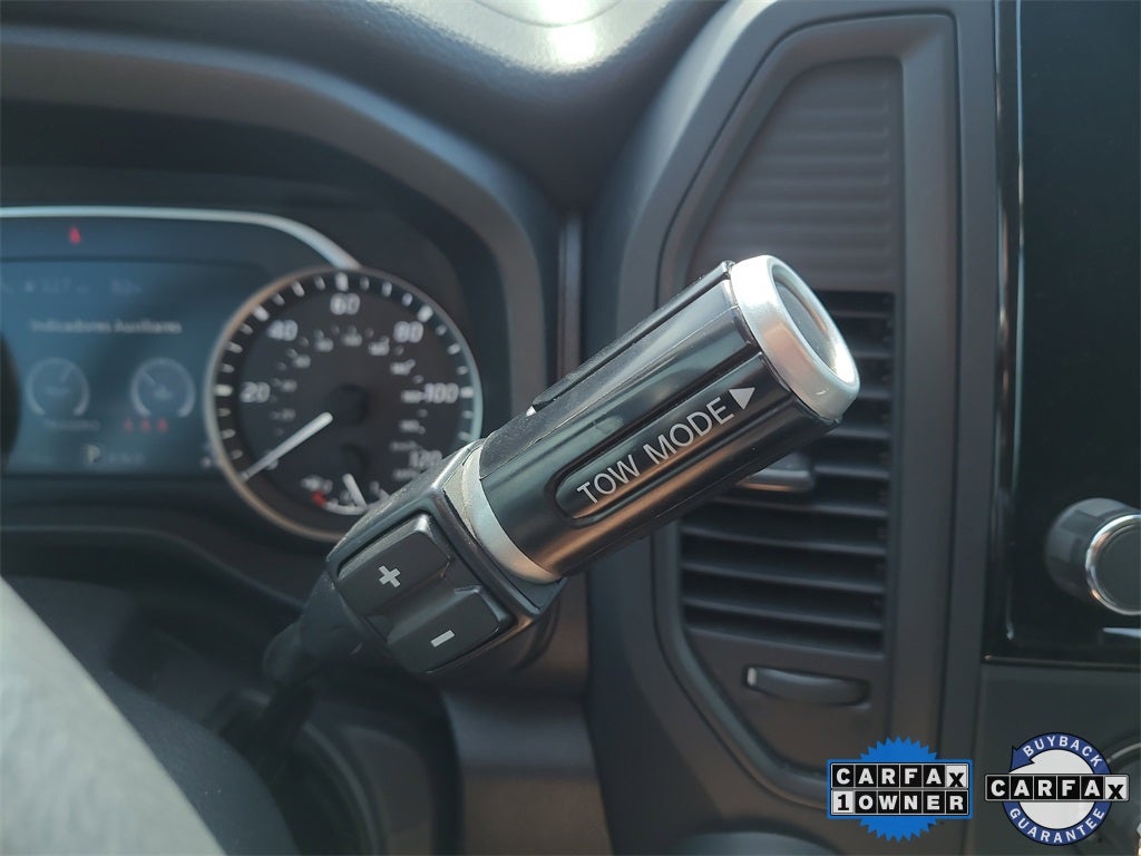 2023 Nissan Titan SV