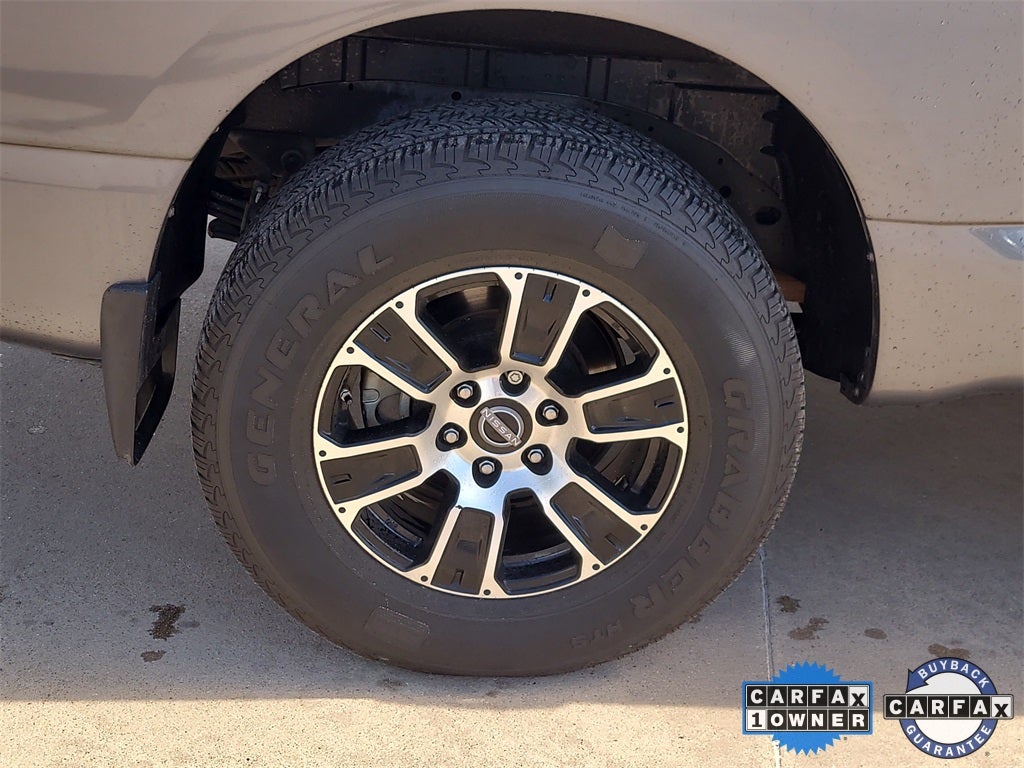 2023 Nissan Titan SV