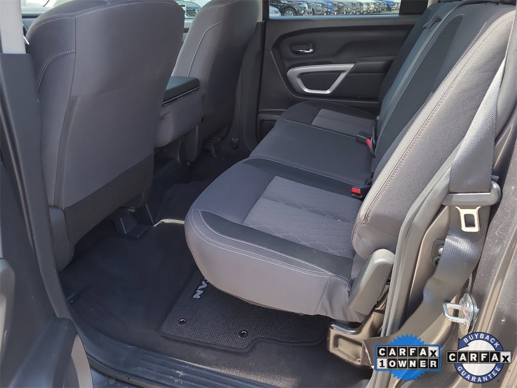 2023 Nissan Titan SV