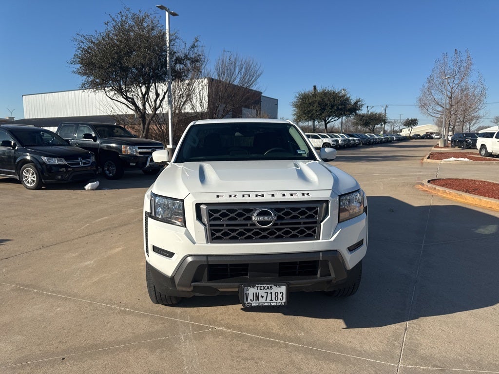 2024 Nissan Frontier SV