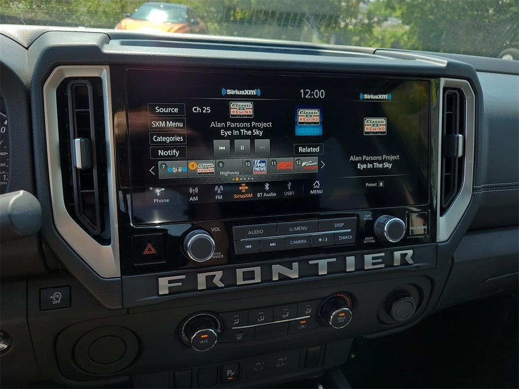 2026 Nissan Frontier SV