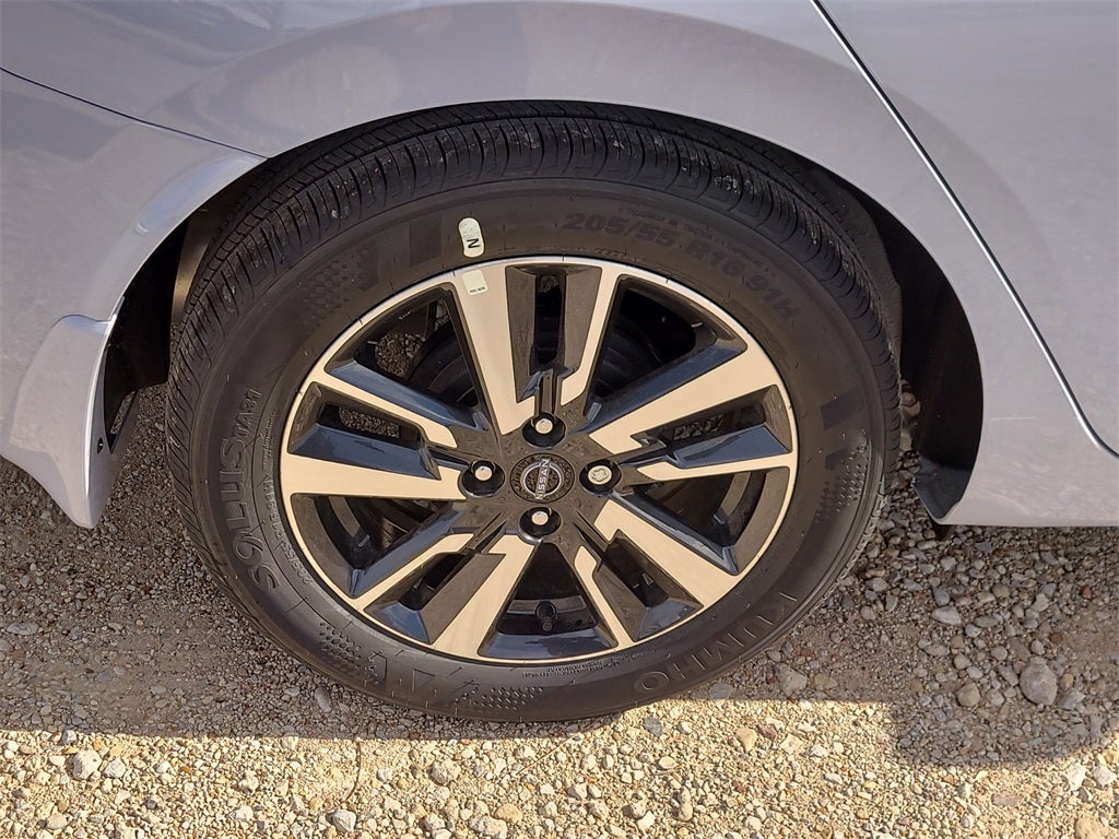 2025 Nissan Versa 1.6 SV