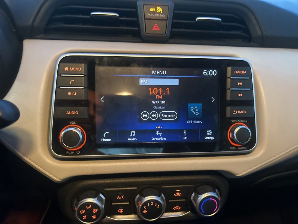 2021 Nissan Versa 1.6 SV