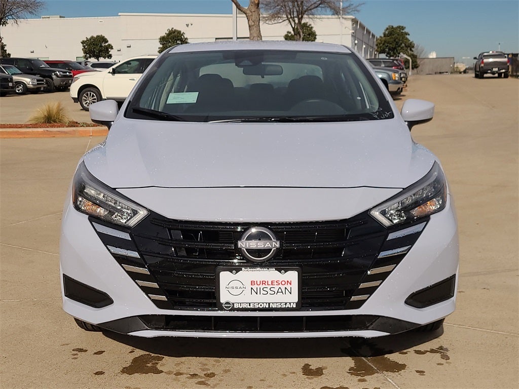 2025 Nissan Versa 1.6 SV