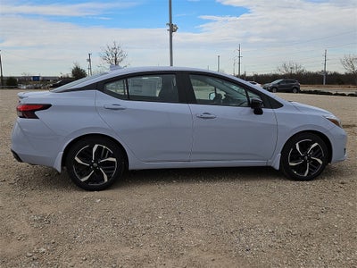 2025 Nissan Versa 1.6 SR