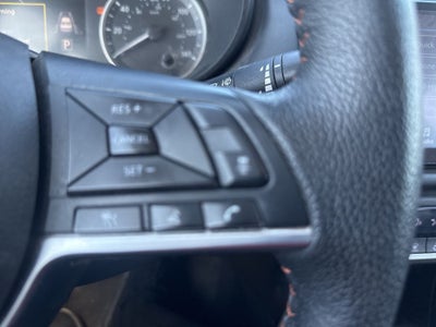 2024 Nissan Versa 1.6 SR