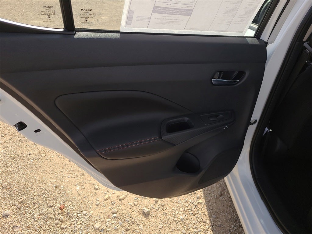 2025 Nissan Versa 1.6 SR