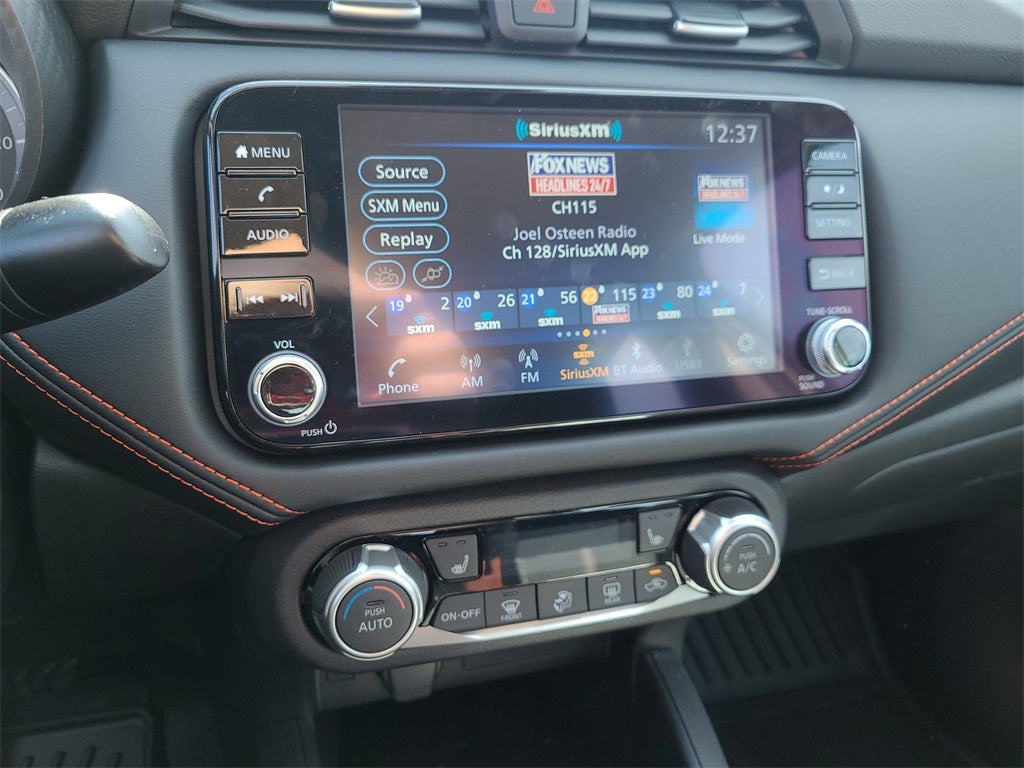 2025 Nissan Versa 1.6 SR