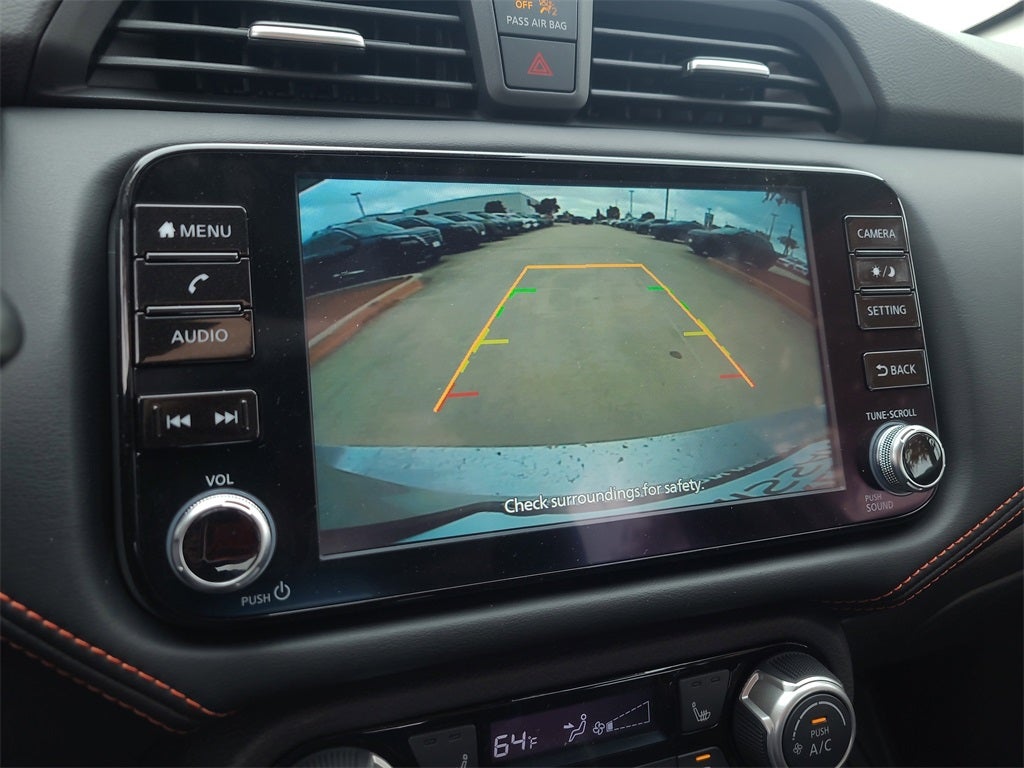 2025 Nissan Versa 1.6 SR