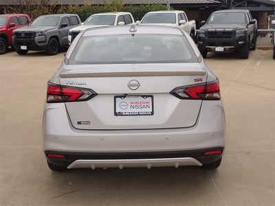 2025 Nissan Versa 1.6 SR