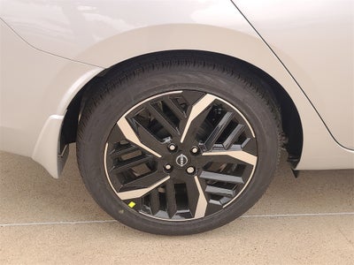 2025 Nissan Versa 1.6 SR