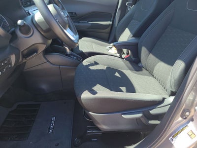 2022 Nissan Kicks S