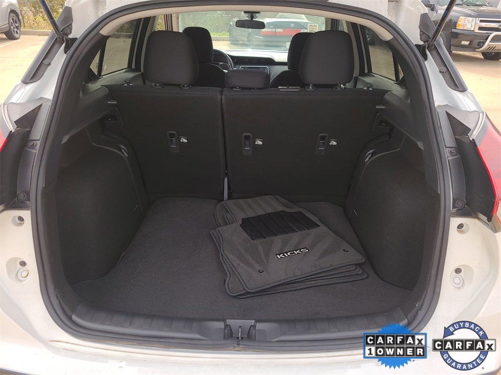 2025 Nissan Kicks Play S