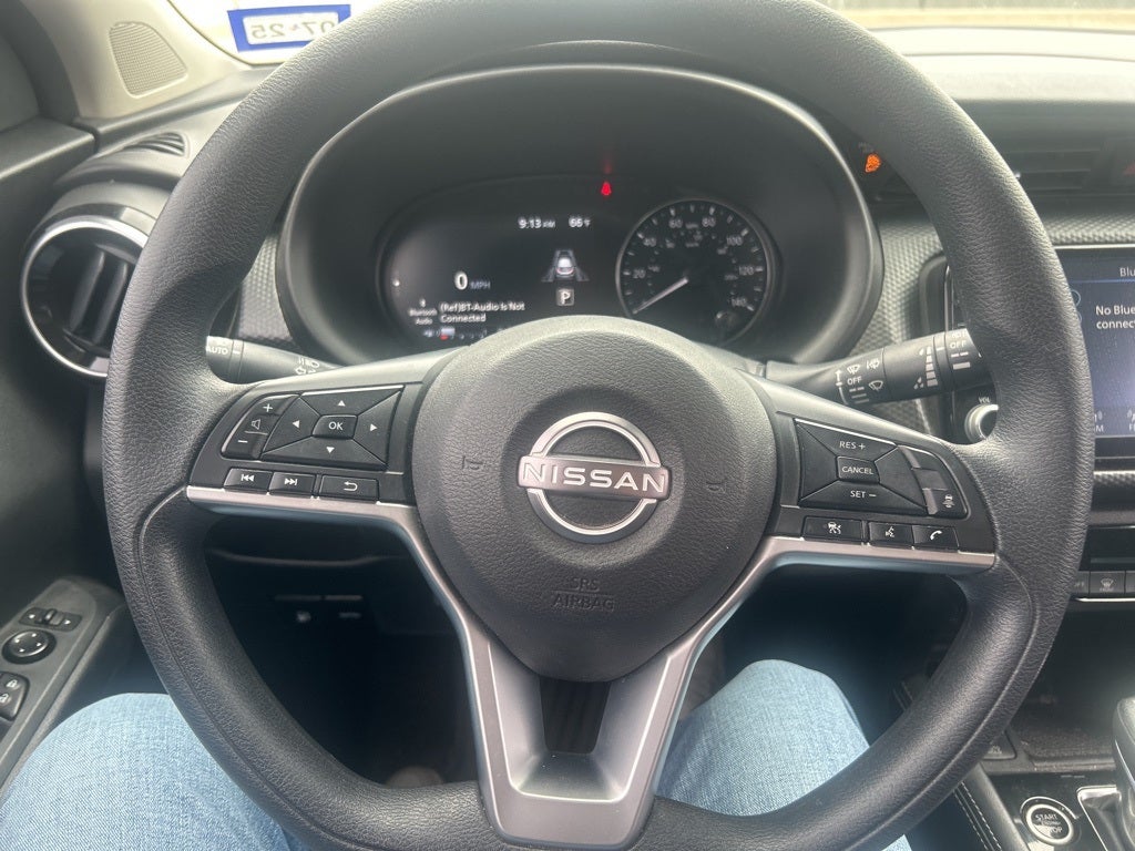 2022 Nissan Kicks SV