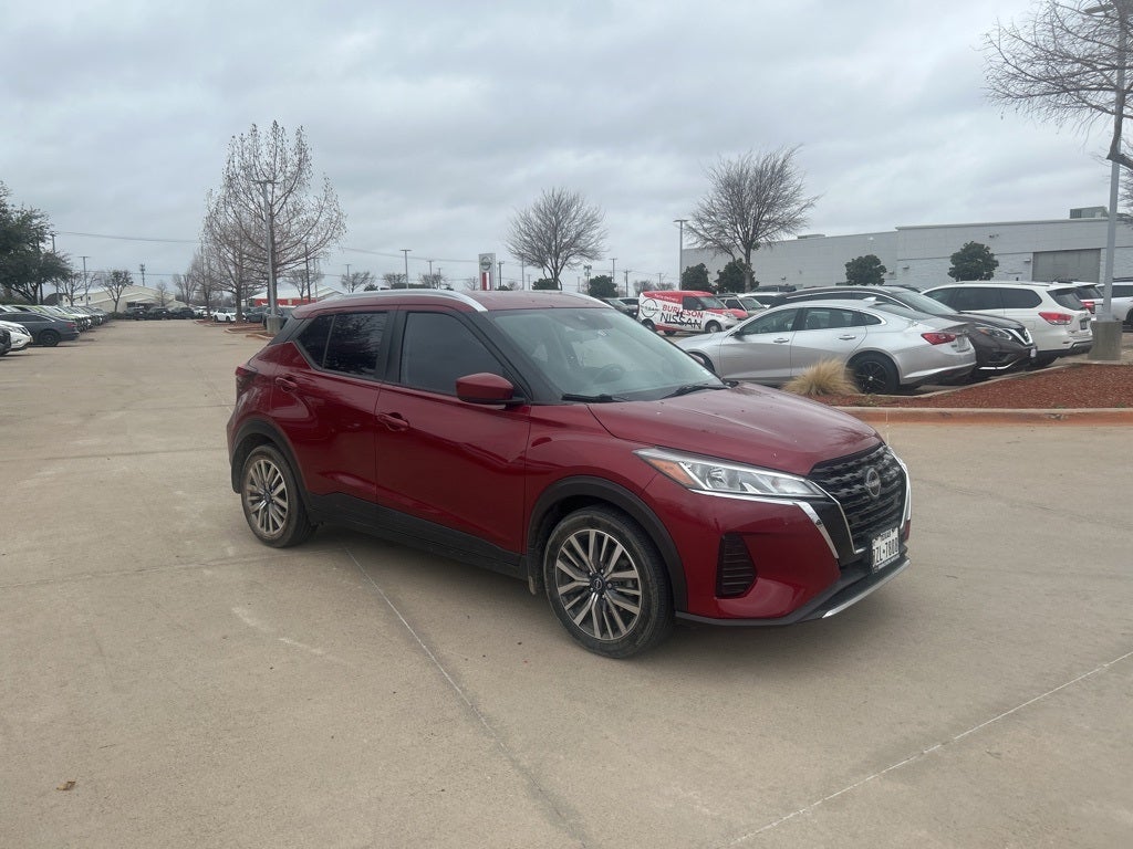 2022 Nissan Kicks SV