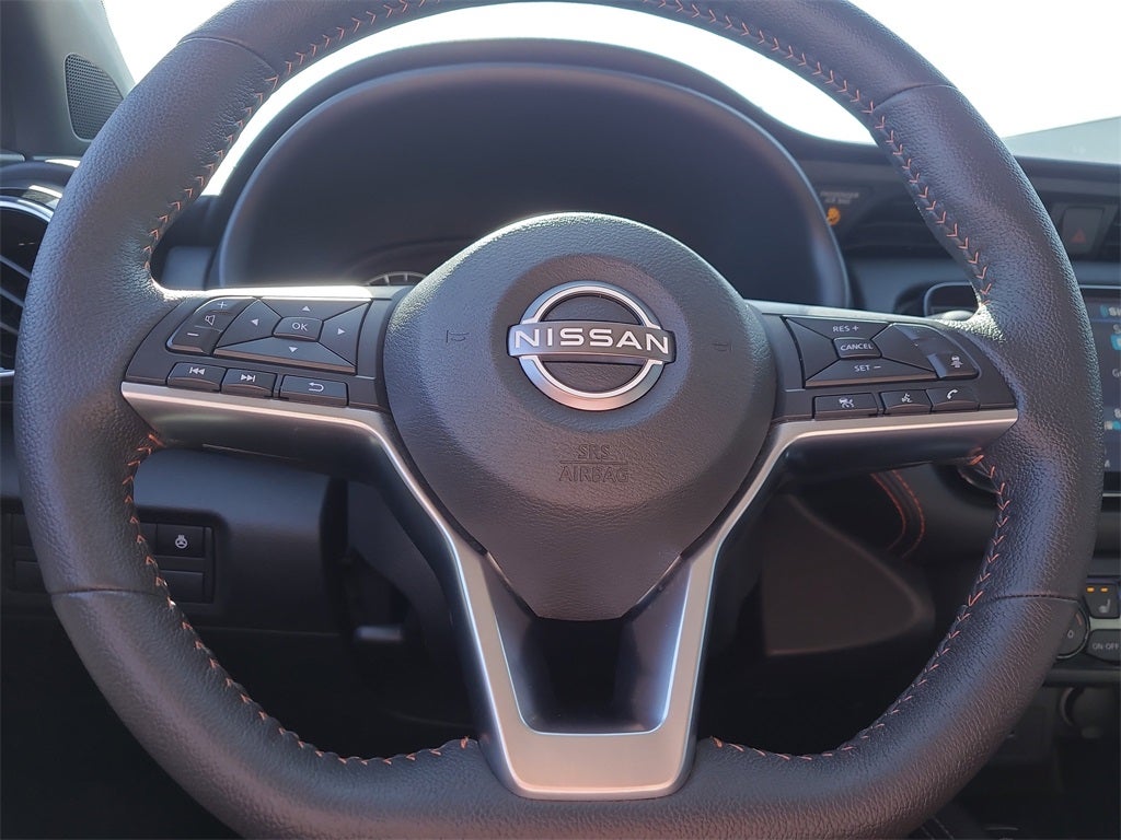 2023 Nissan Kicks SR