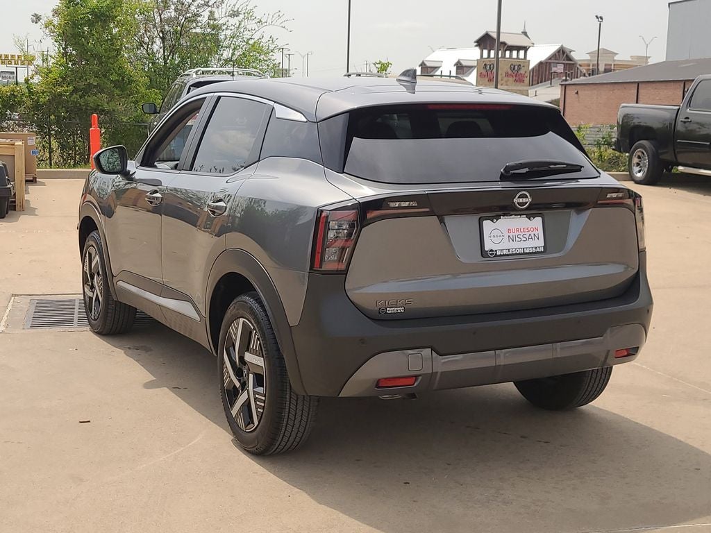 2025 Nissan Kicks SV