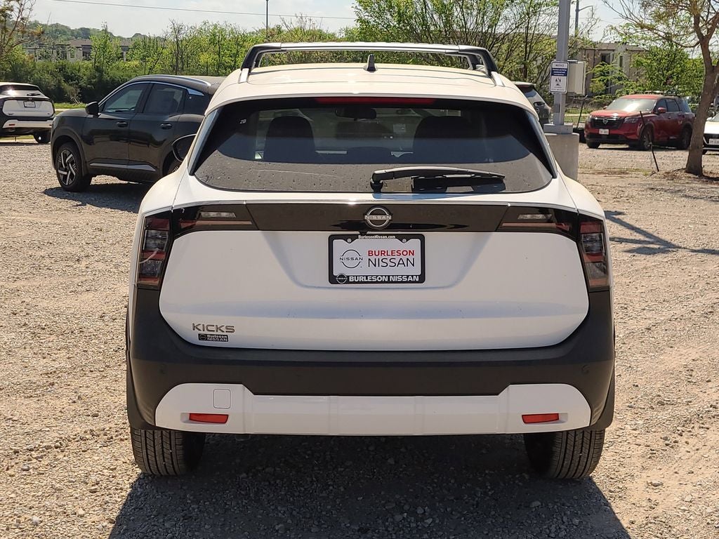2026 Nissan Kicks SV