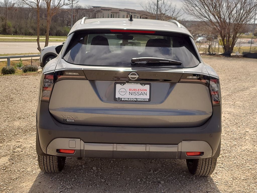 2026 Nissan Kicks SV