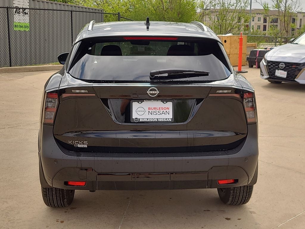 2026 Nissan Kicks SV