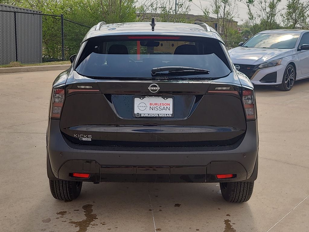 2026 Nissan Kicks SV