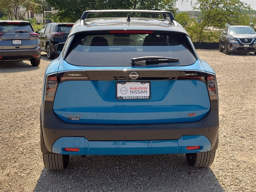2026 Nissan Kicks SR