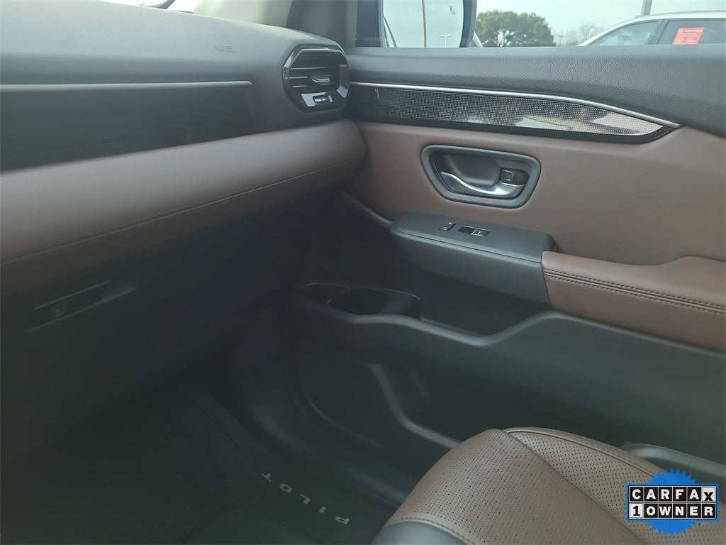 2025 Honda Pilot Elite