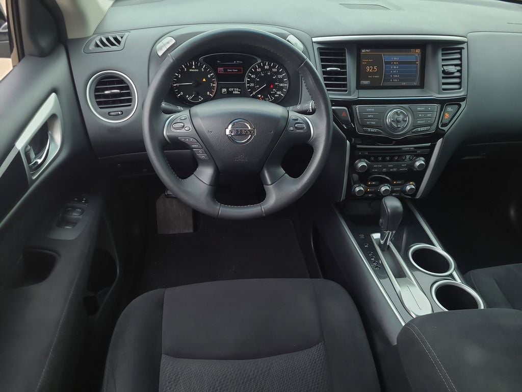 2015 Nissan Pathfinder SV