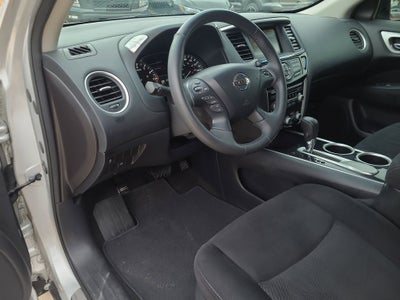 2015 Nissan Pathfinder SV