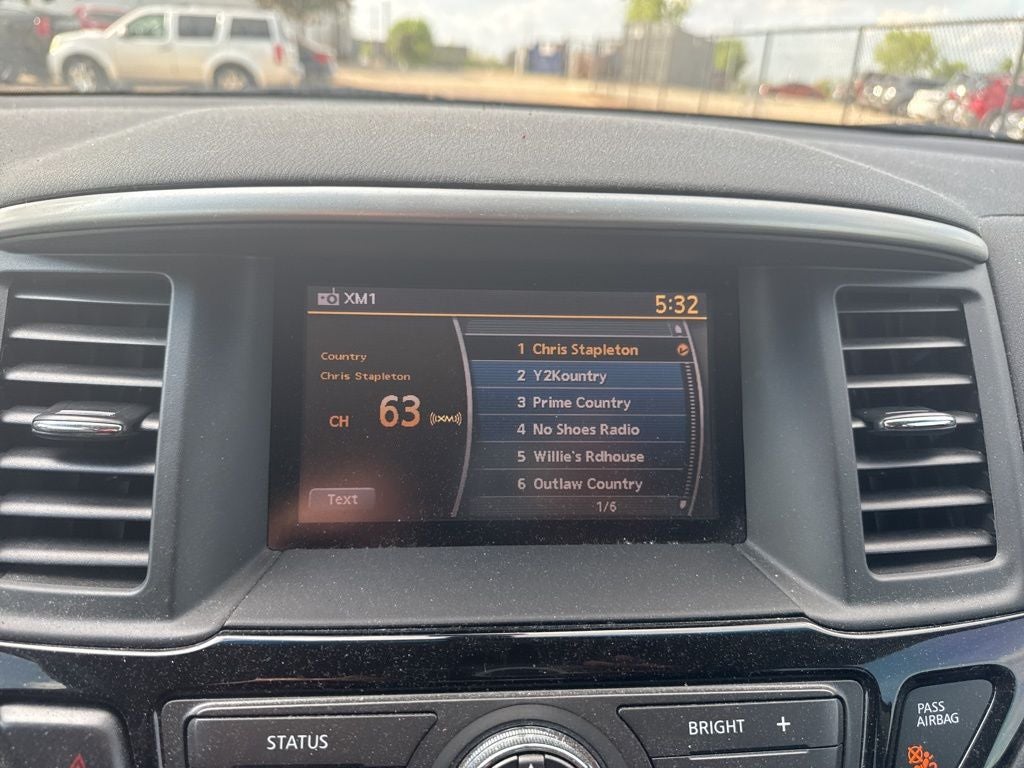 2015 Nissan Pathfinder SV