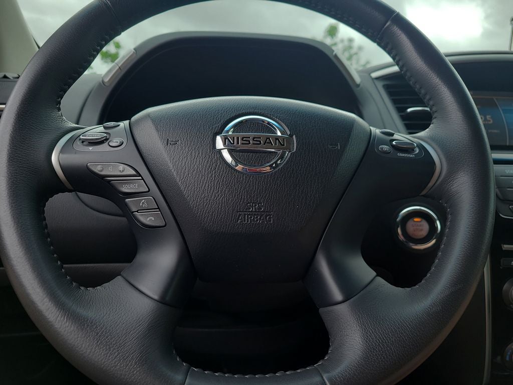 2015 Nissan Pathfinder SV