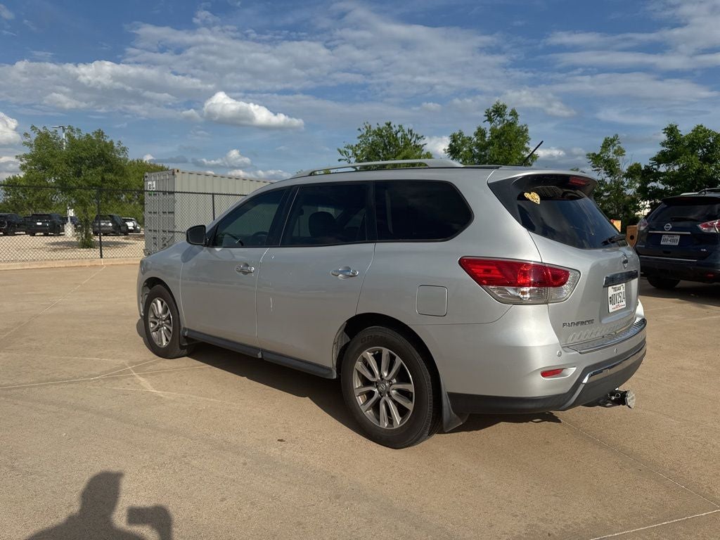 2015 Nissan Pathfinder SV