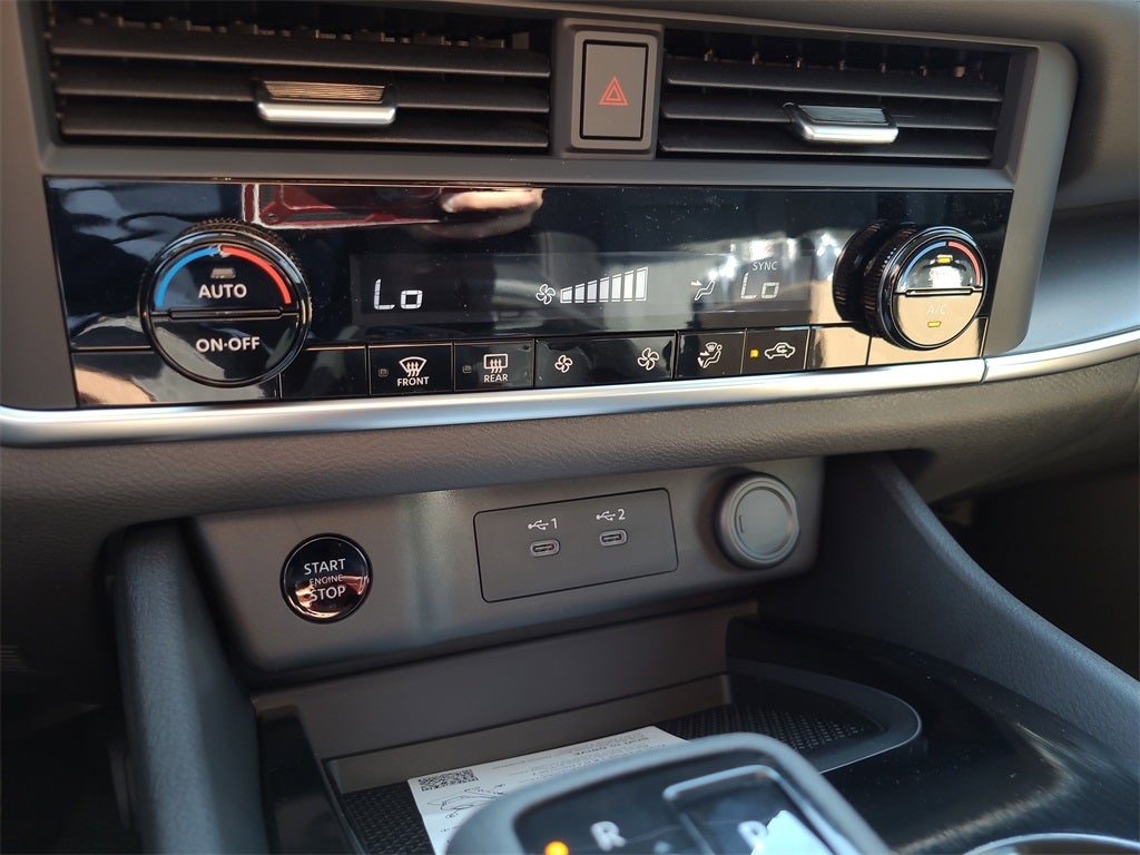 2026 Nissan Rogue SV