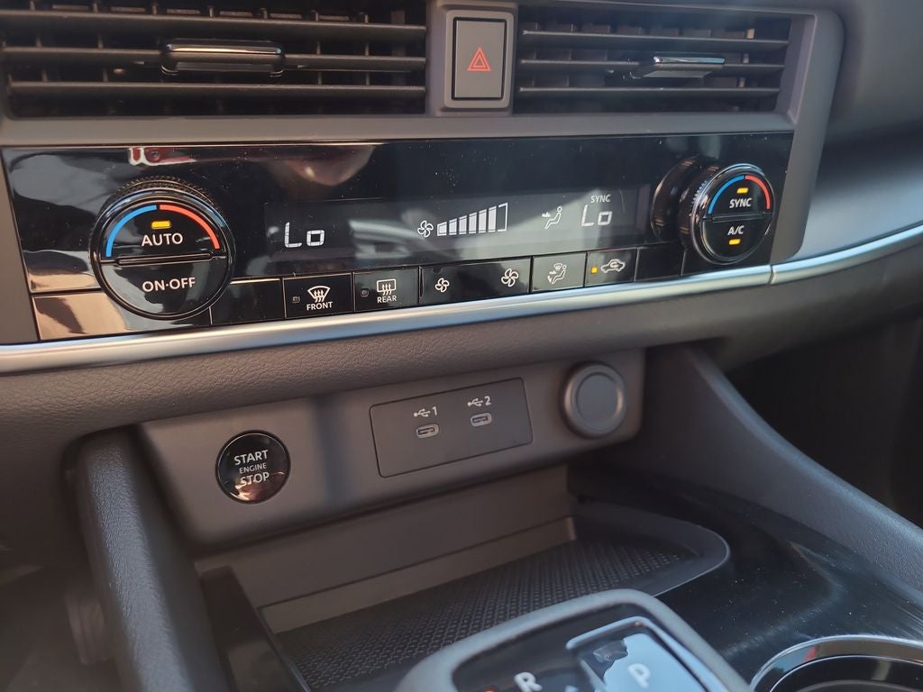 2026 Nissan Rogue SV