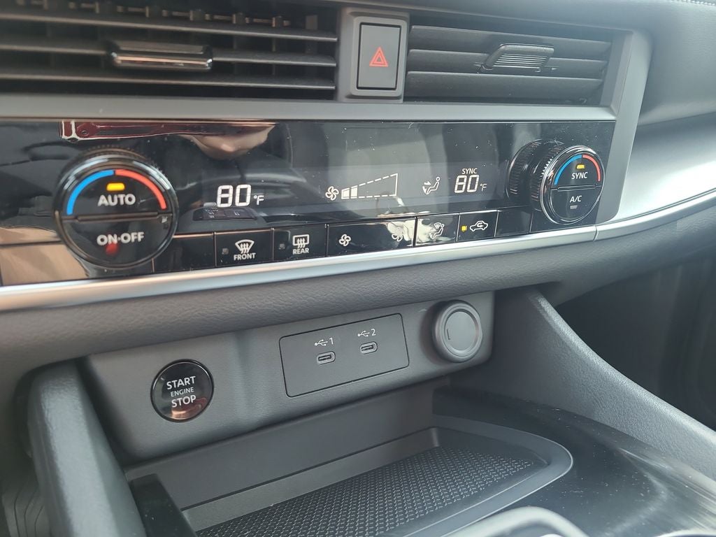 2026 Nissan Rogue SV