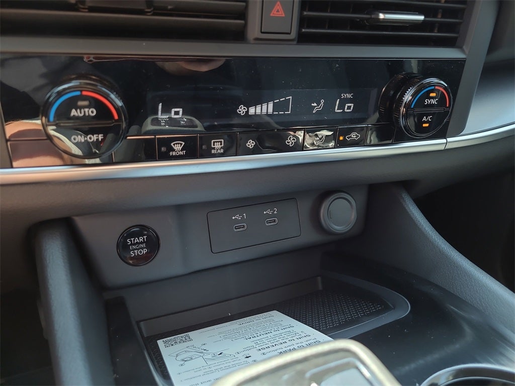 2026 Nissan Rogue SV