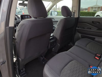 2023 Nissan Pathfinder S