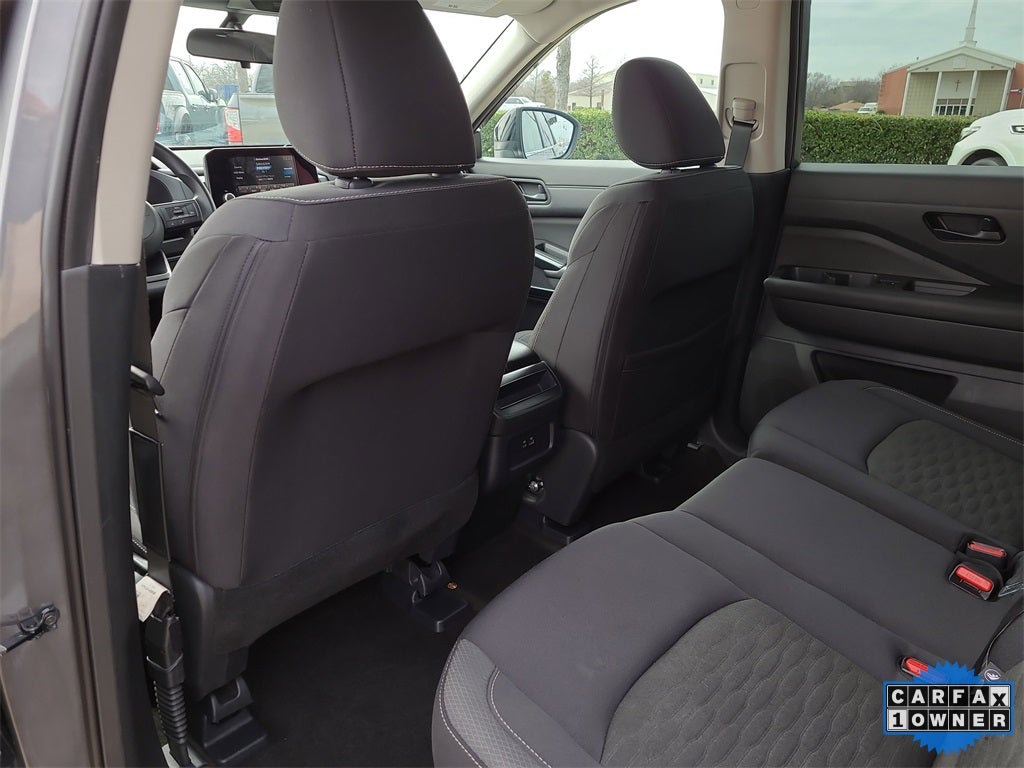 2023 Nissan Pathfinder S