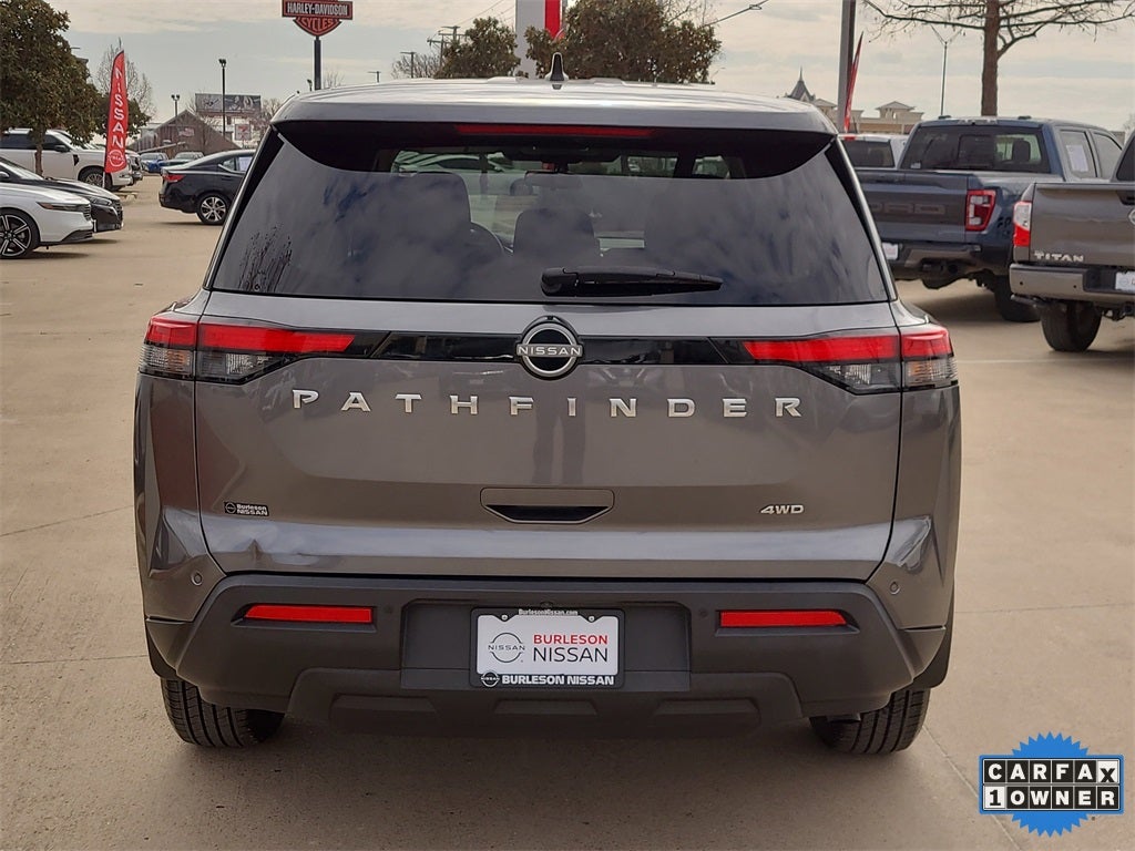 2023 Nissan Pathfinder S