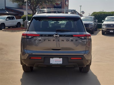 2025 Nissan Pathfinder SV