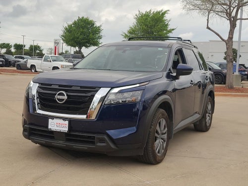 2025 Nissan Pathfinder SV