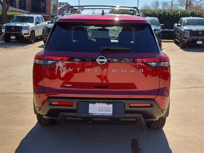 2026 Nissan Pathfinder SV
