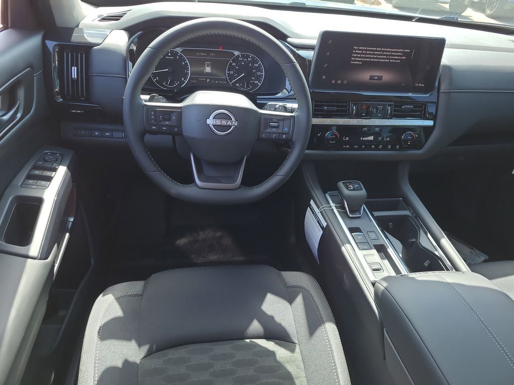 2026 Nissan Pathfinder SV