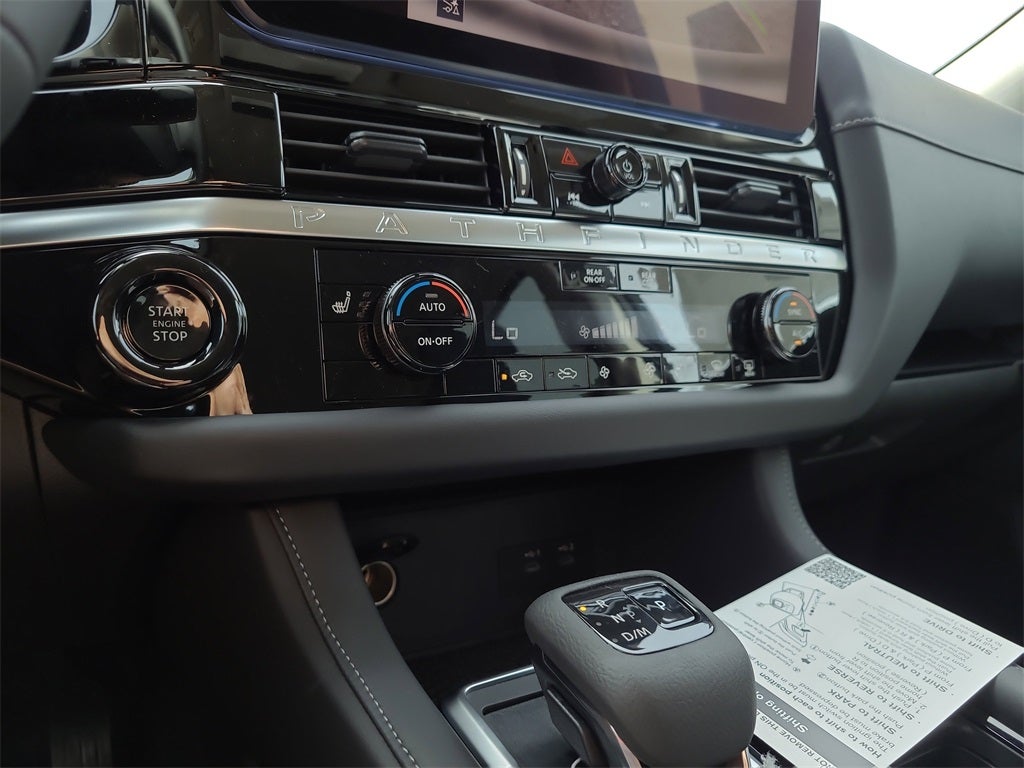 2026 Nissan Pathfinder SV